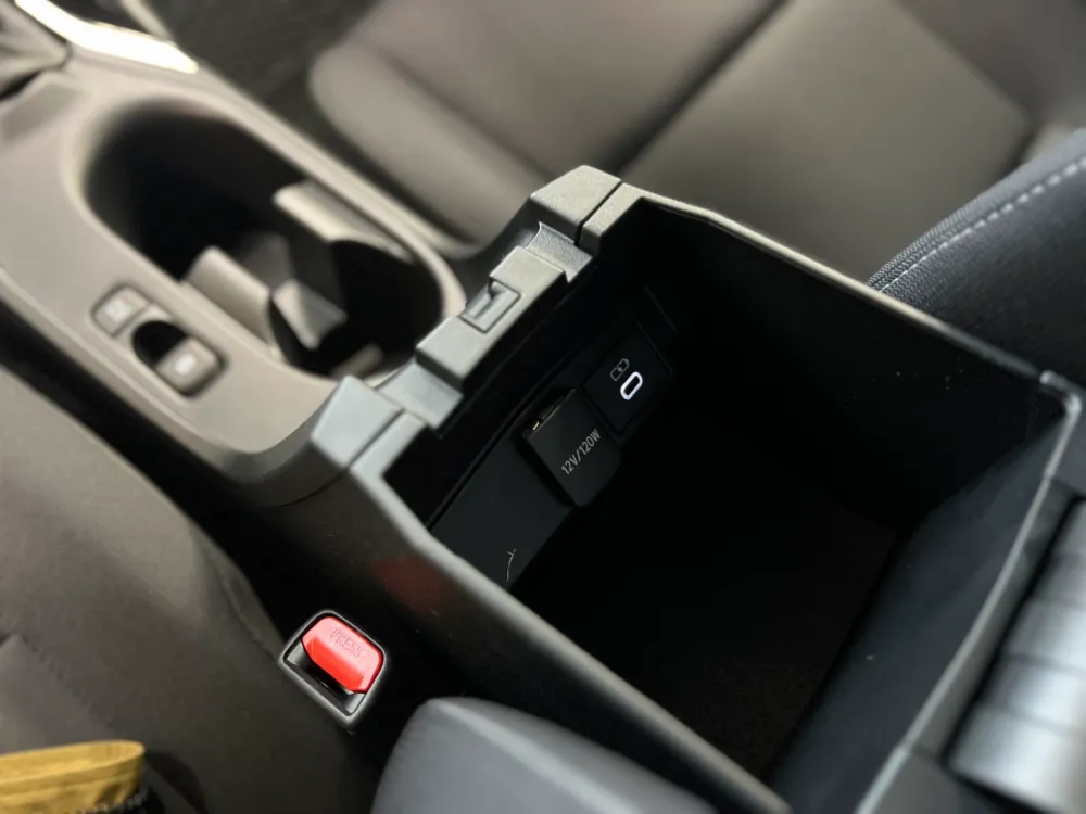 2023 toyota corolla hybrid le in black 17